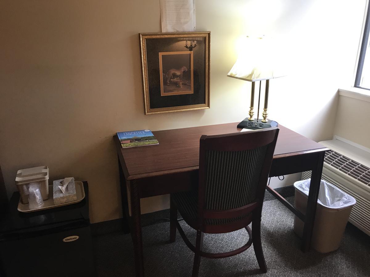 Lititz Inn And Suites Eksteriør bilde